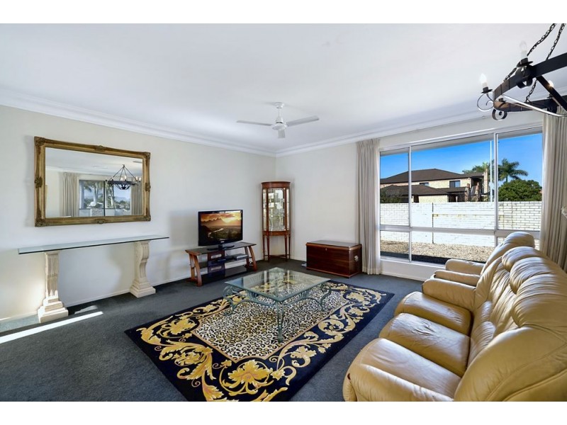 1 Cabana Boul (403 Benowa Rd), Benowa Waters QLD 4217