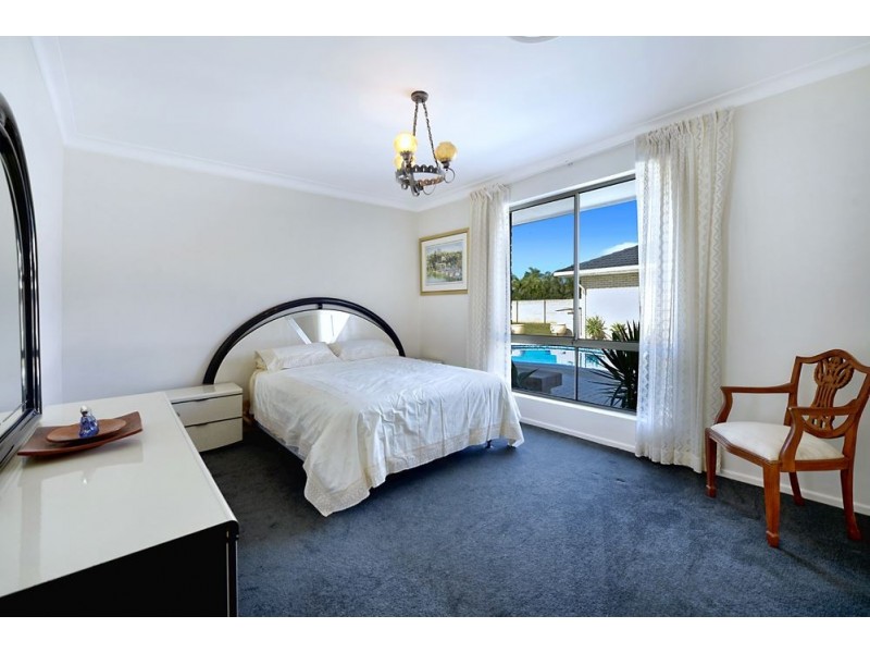1 Cabana Boul (403 Benowa Rd), Benowa Waters QLD 4217