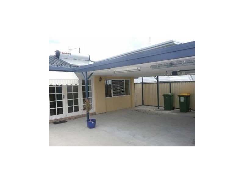 36 Dawn Parade, Miami QLD 4220