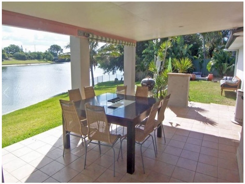 31 Driver Court, Mermaid Waters QLD 4218