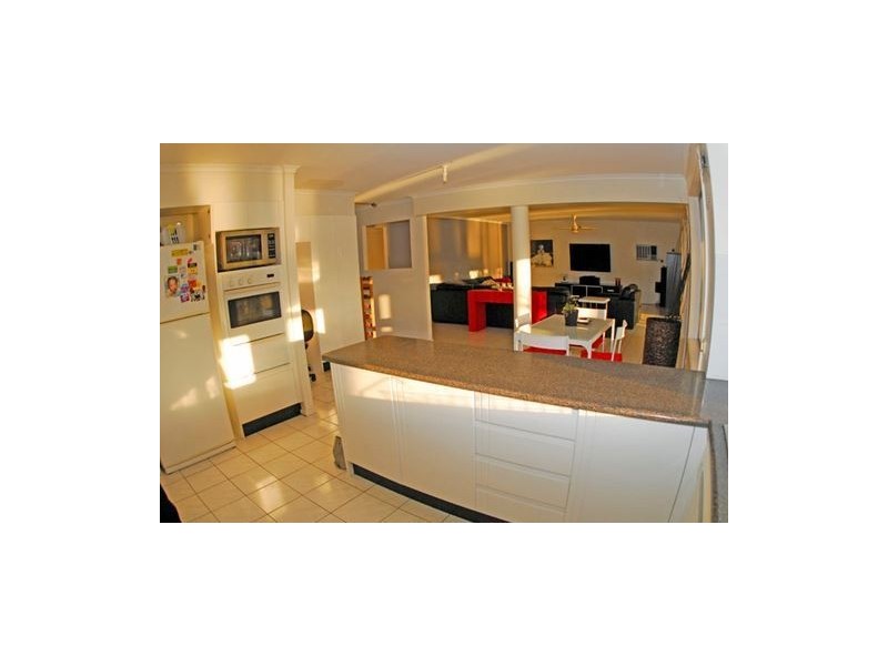 31 Driver Court, Mermaid Waters QLD 4218