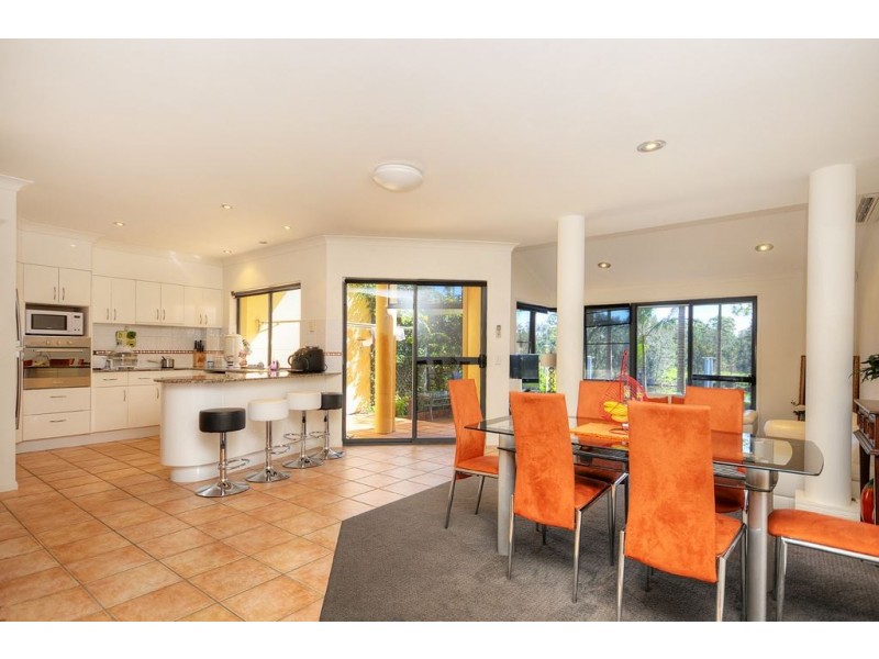 125 Santa Cruz Boulevard, Clear Island Waters QLD 4226