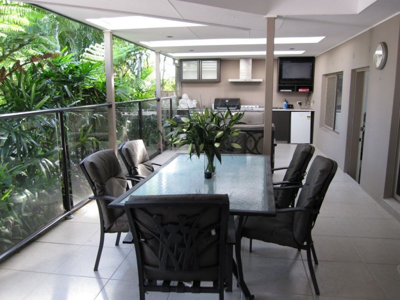 Broadbeach Waters QLD 4218