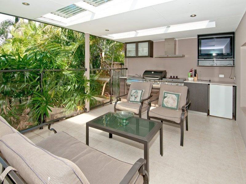 Broadbeach Waters QLD 4218