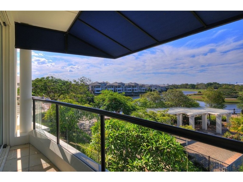 16/600 Glades Drive, Robina QLD 4226