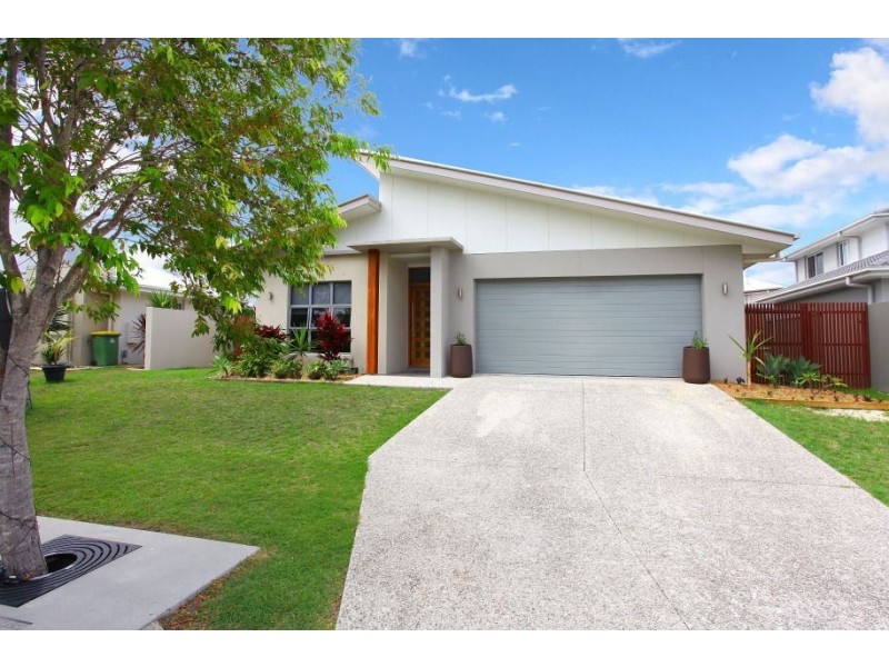 9 Rhodium Crescent, Hope Island QLD 4212