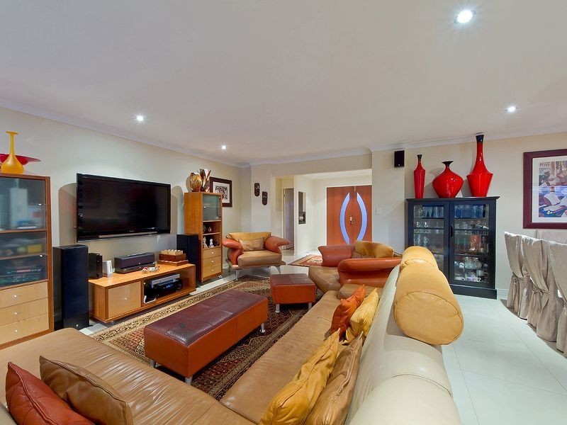 13 Maureen Ct, Broadbeach Waters QLD 4218