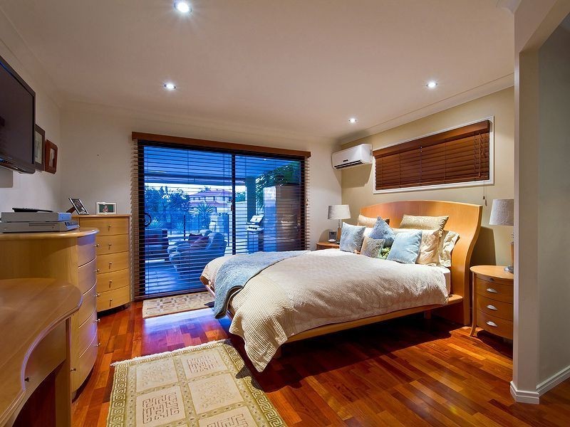 13 Maureen Ct, Broadbeach Waters QLD 4218