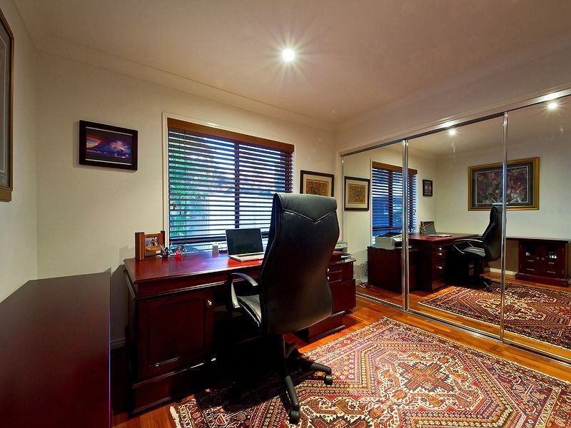 13 Maureen Ct, Broadbeach Waters QLD 4218