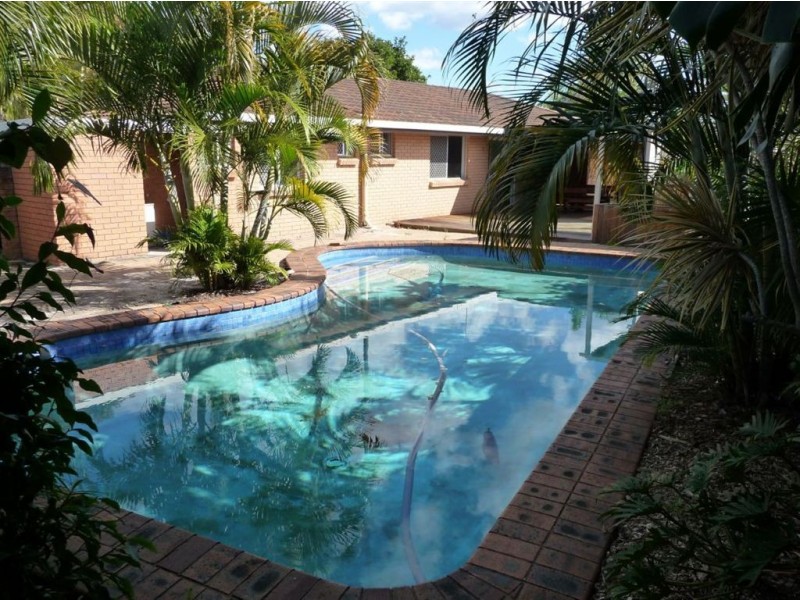 39 Gretel Drive, Mermaid Waters QLD 4218