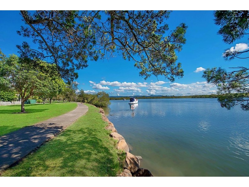 222/125 Hansford Road, Coombabah QLD 4216