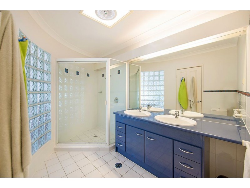 222/125 Hansford Road, Coombabah QLD 4216