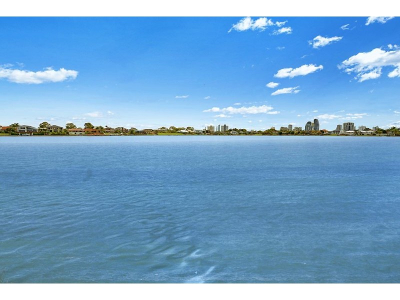 53 Intrepid Drive, Mermaid Waters QLD 4218