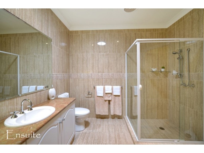 22 Prosperity Drive, Helensvale QLD 4212