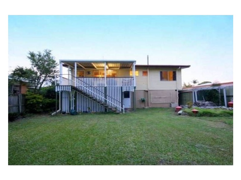 7 Clinton Av, Burleigh Waters QLD 4220