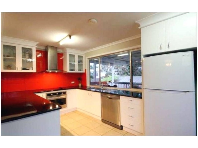 7 Clinton Av, Burleigh Waters QLD 4220