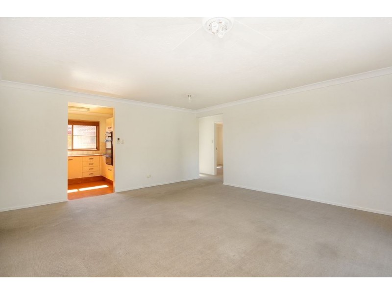 2/14 Duet Drive, Mermaid Waters QLD 4218