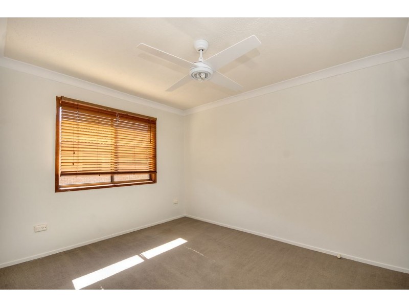 2/14 Duet Drive, Mermaid Waters QLD 4218