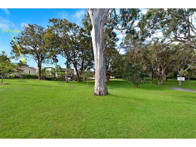 2/4 Vespa Crescent, Surfers Paradise QLD 4217