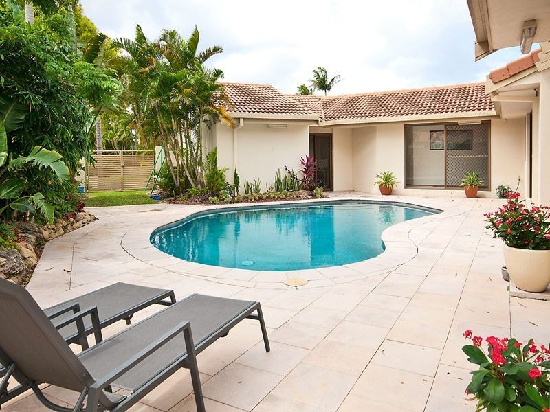 7 Tween Court, Mermaid Waters QLD 4218