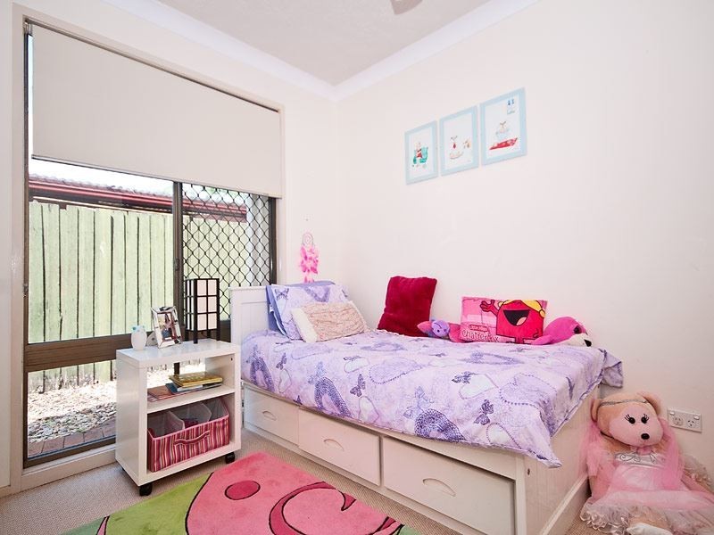 7 Tween Court, Mermaid Waters QLD 4218
