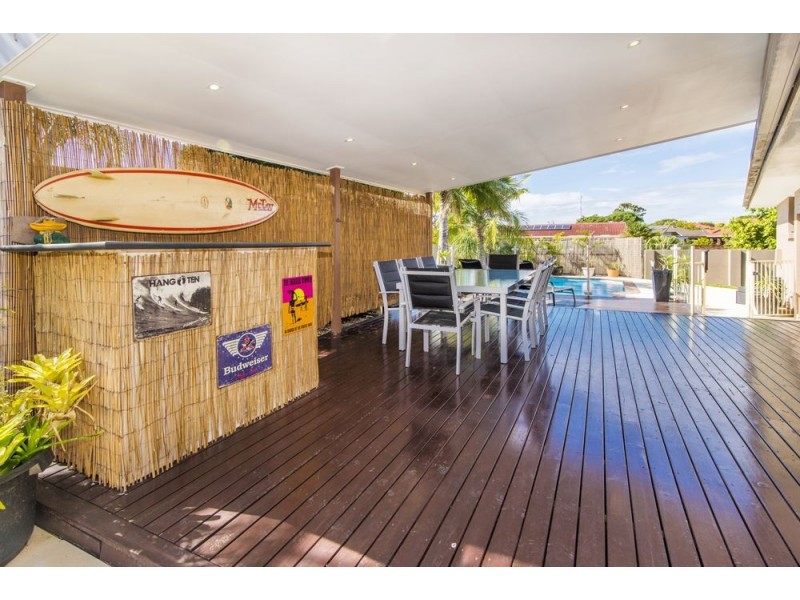29 Collins Crescent, Benowa QLD 4217