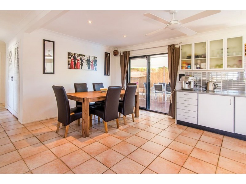29 Collins Crescent, Benowa QLD 4217