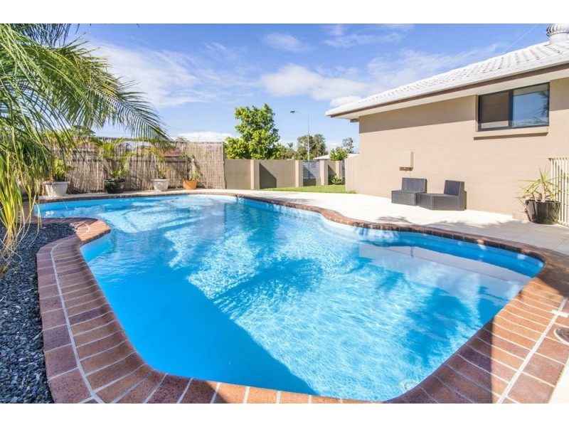 29 Collins Crescent, Benowa QLD 4217