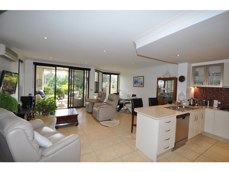 1071/1 The Cove Crescent, Carrara QLD 4211