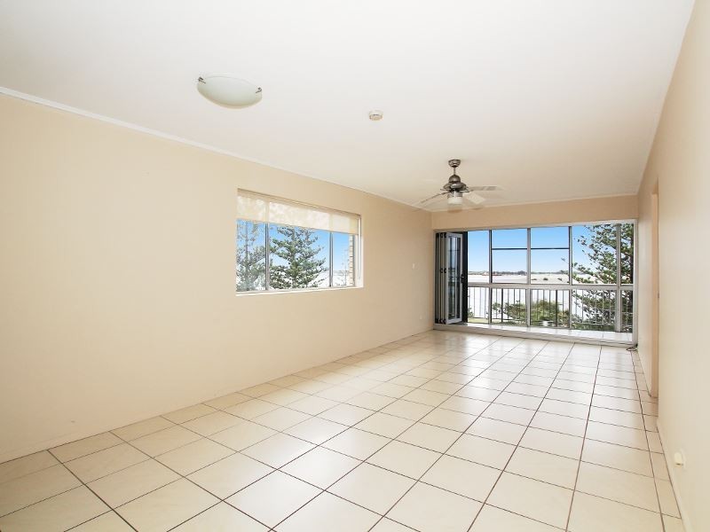 30/224 Marine Parade, Labrador QLD 4215