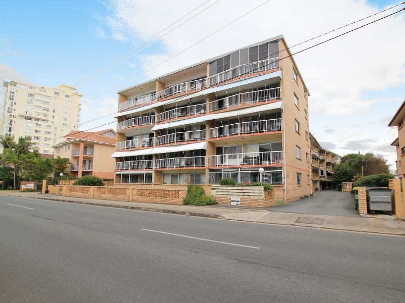 30/224 Marine Parade, Labrador QLD 4215