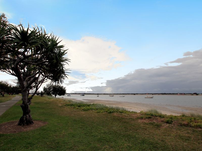 30/224 Marine Parade, Labrador QLD 4215