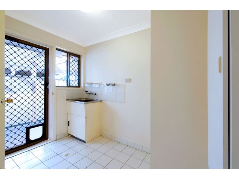 54 Victor Avenue, Paradise Point QLD 4216