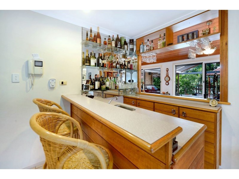 20 Haslewood Court, Mermaid Waters QLD 4218