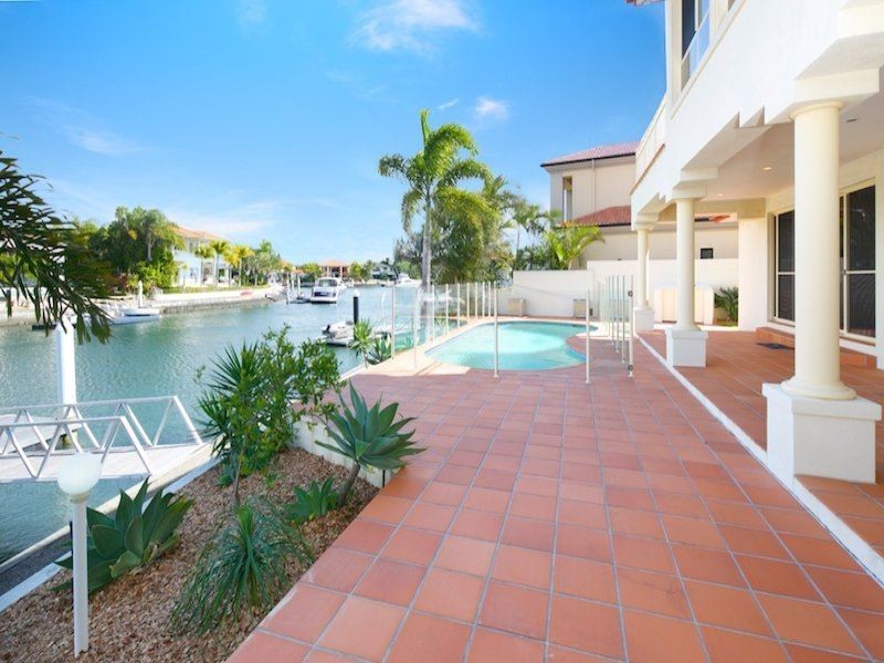 37 The Peninsula, Sovereign Islands QLD 4216
