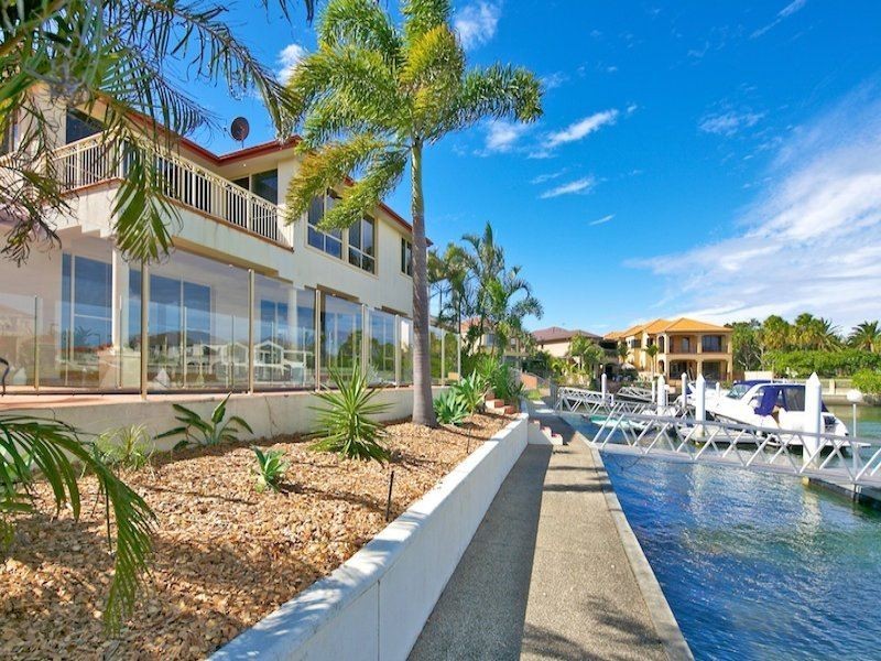 37 The Peninsula, Sovereign Islands QLD 4216