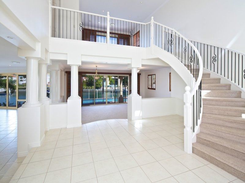 37 The Peninsula, Sovereign Islands QLD 4216