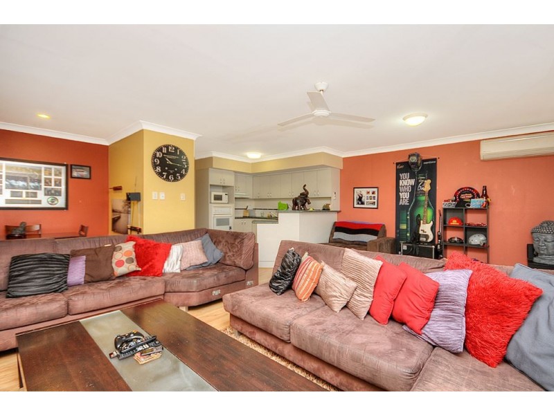 54/7-9 Santa Cruz Boulevard, Clear Island Waters QLD 4226