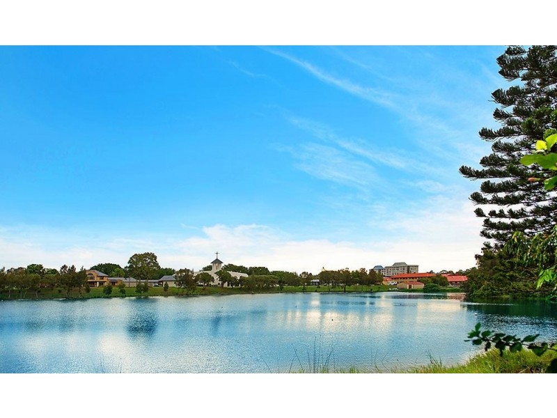 54/7-9 Santa Cruz Boulevard, Clear Island Waters QLD 4226