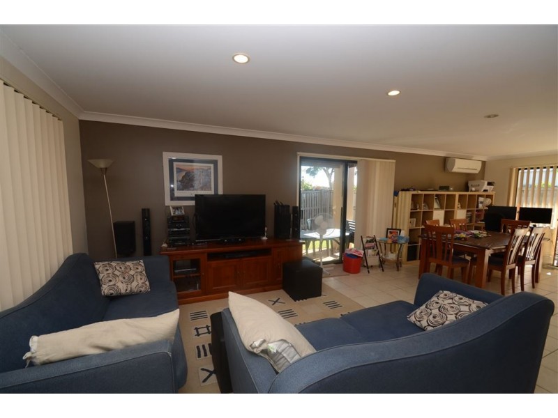 15/302 Christine Avenue, Varsity Lakes QLD 4227