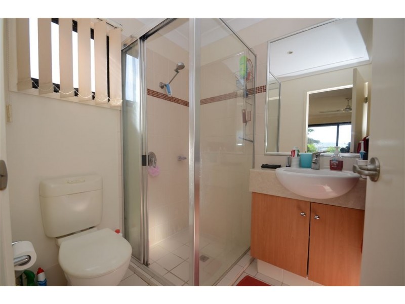 15/302 Christine Avenue, Varsity Lakes QLD 4227