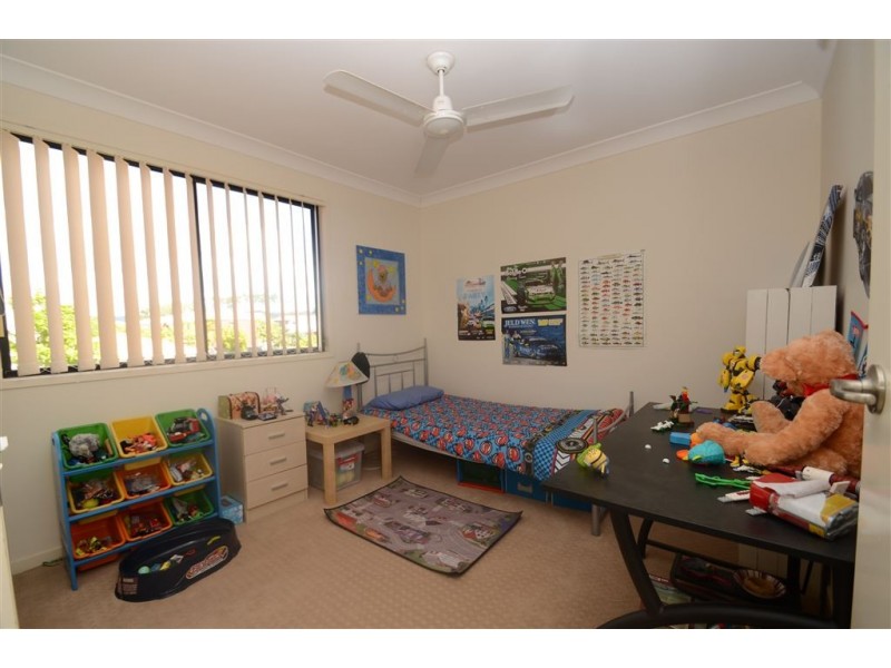 15/302 Christine Avenue, Varsity Lakes QLD 4227