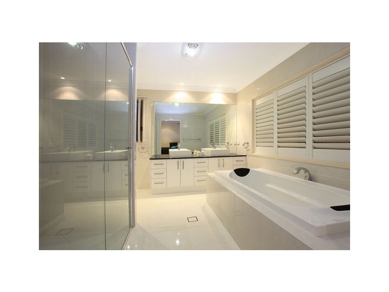 32A Harbourvue Court, Helensvale QLD 4212