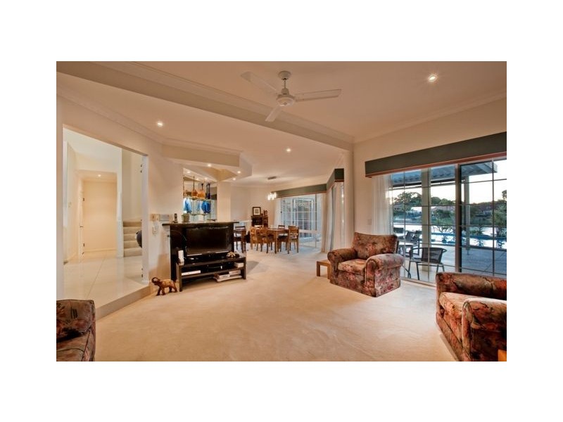 11 Malvern Place, Robina QLD 4226