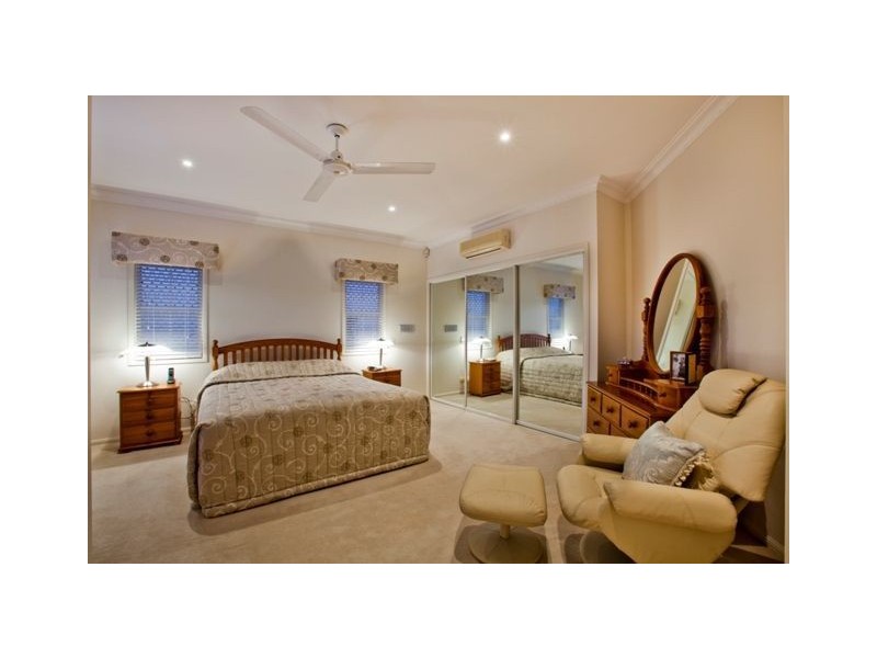 11 Malvern Place, Robina QLD 4226