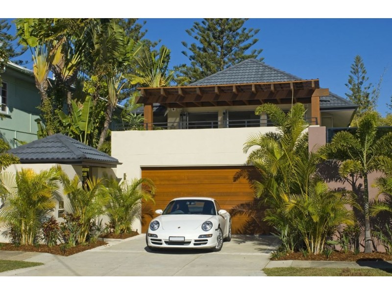 16 Ventura Road, Mermaid Beach QLD 4218