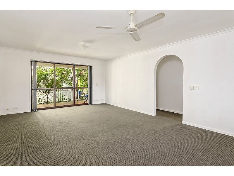 6/10 Cannes Avenue, Surfers Paradise QLD 4217