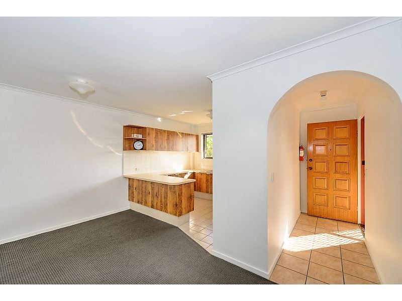 6/10 Cannes Avenue, Surfers Paradise QLD 4217