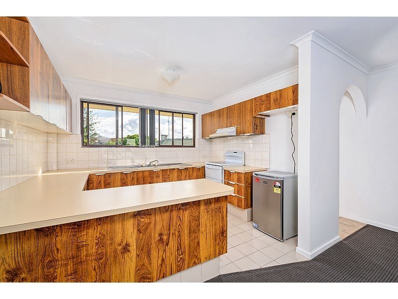 6/10 Cannes Avenue, Surfers Paradise QLD 4217