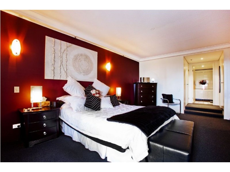 28/12 Commodore Drive, Surfers Paradise QLD 4217